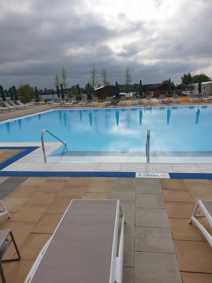 Tattershall Lakes Family Holiday Hotel ภายนอก รูปภาพ